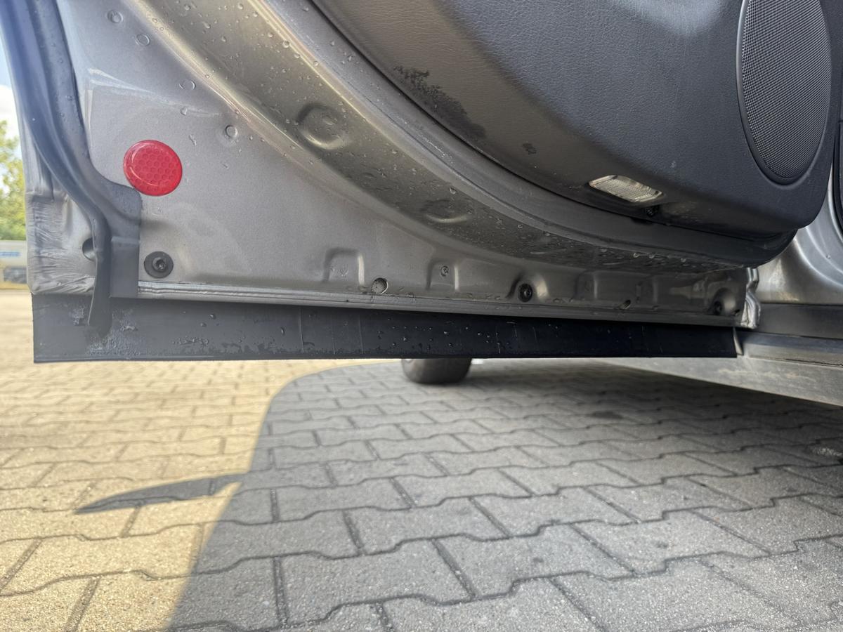 VW Passat 3BG original T&uuml;r hinten links Kombi/Variant LD7W Urban Grey Metallic Rohbau Bj.2004
